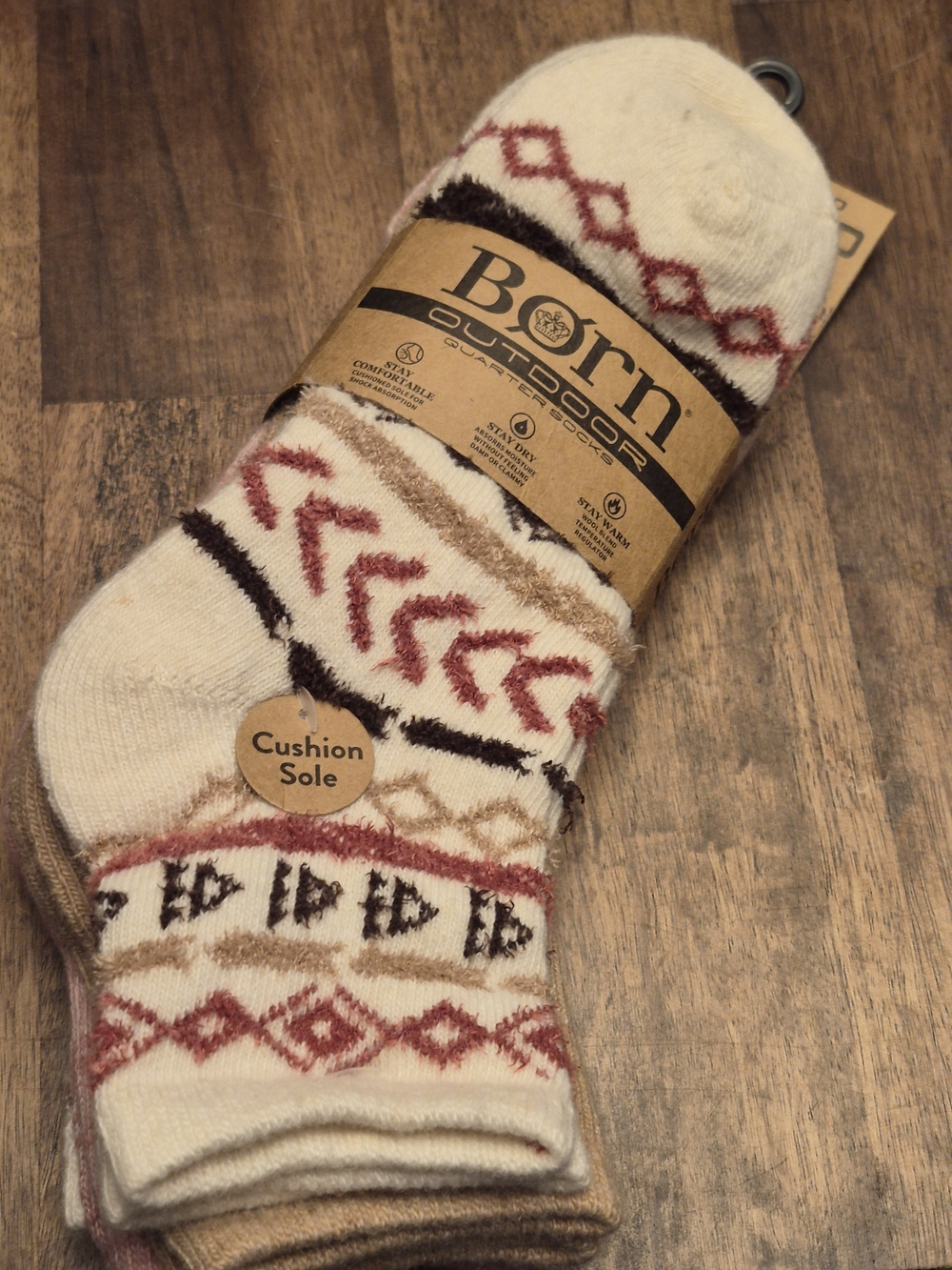Born Cream Patterned Casual Cushion-Sole Socks with Red and Brown Accents 4 Pair